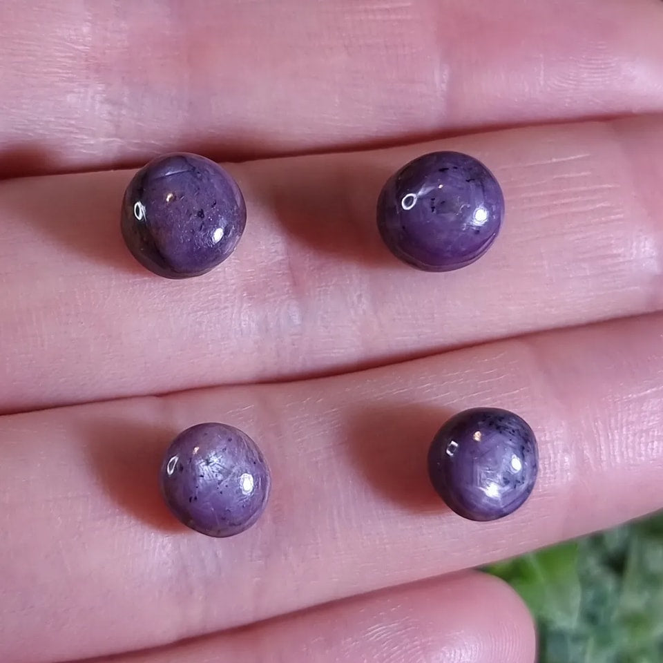 Lote de 4 Rubí Estrella - entre 7,4 mm y 8,8 mm