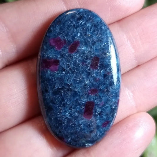 Rubí Cianita - 41,1x24,9 mm
